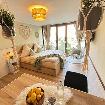 Bohemian Chic Sage Dreams - Station Apartman *